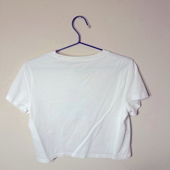 Levi’s California Cropped Tee - Picture 2 of 3